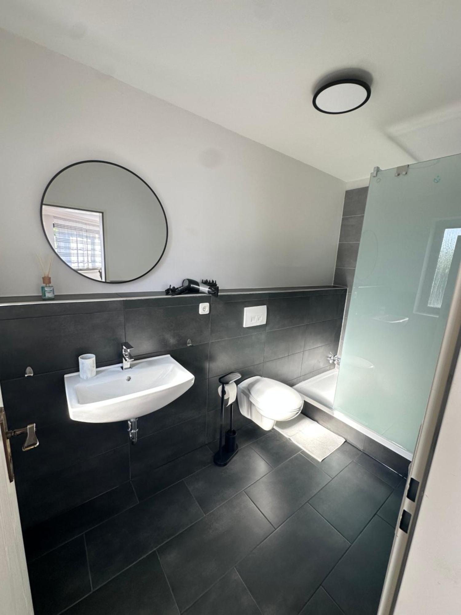 Apartamento In & Out Boardinghaus Stolberg  Exterior foto